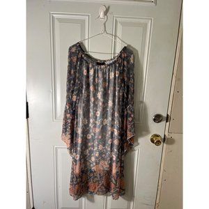Love Ryan Los Angeles split bell sleeved lined sheet floral dress size Medium